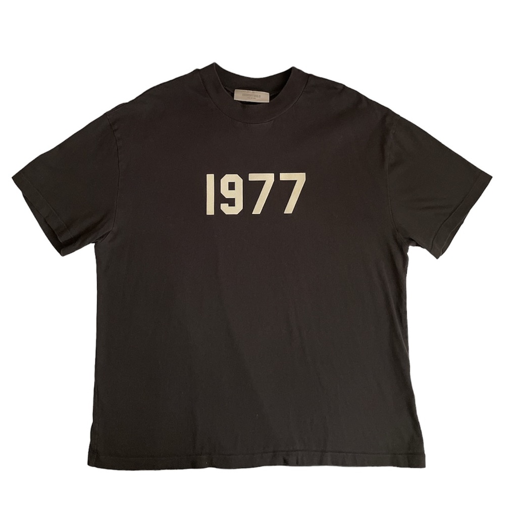 Essentials 1977 Black Cotton T-Shirt Men’s Size Large